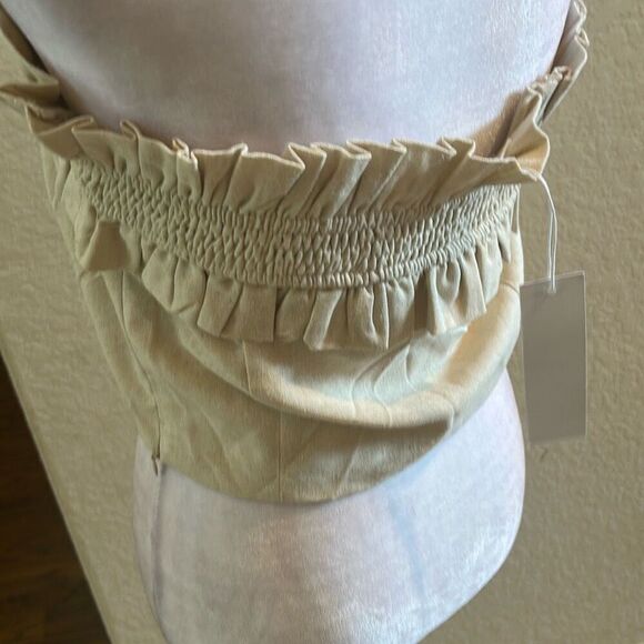 Gilli Size M Linen Blend Strapless Smocked Top Cream Coastal Contemporary NWT - Picture 3 of 11
